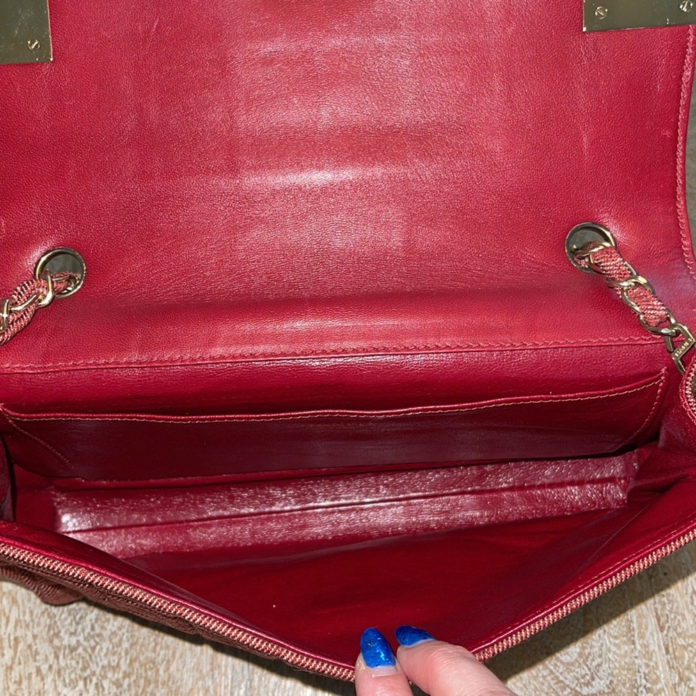 Chanel red gold chain denim handbag - Picture 5 of 6